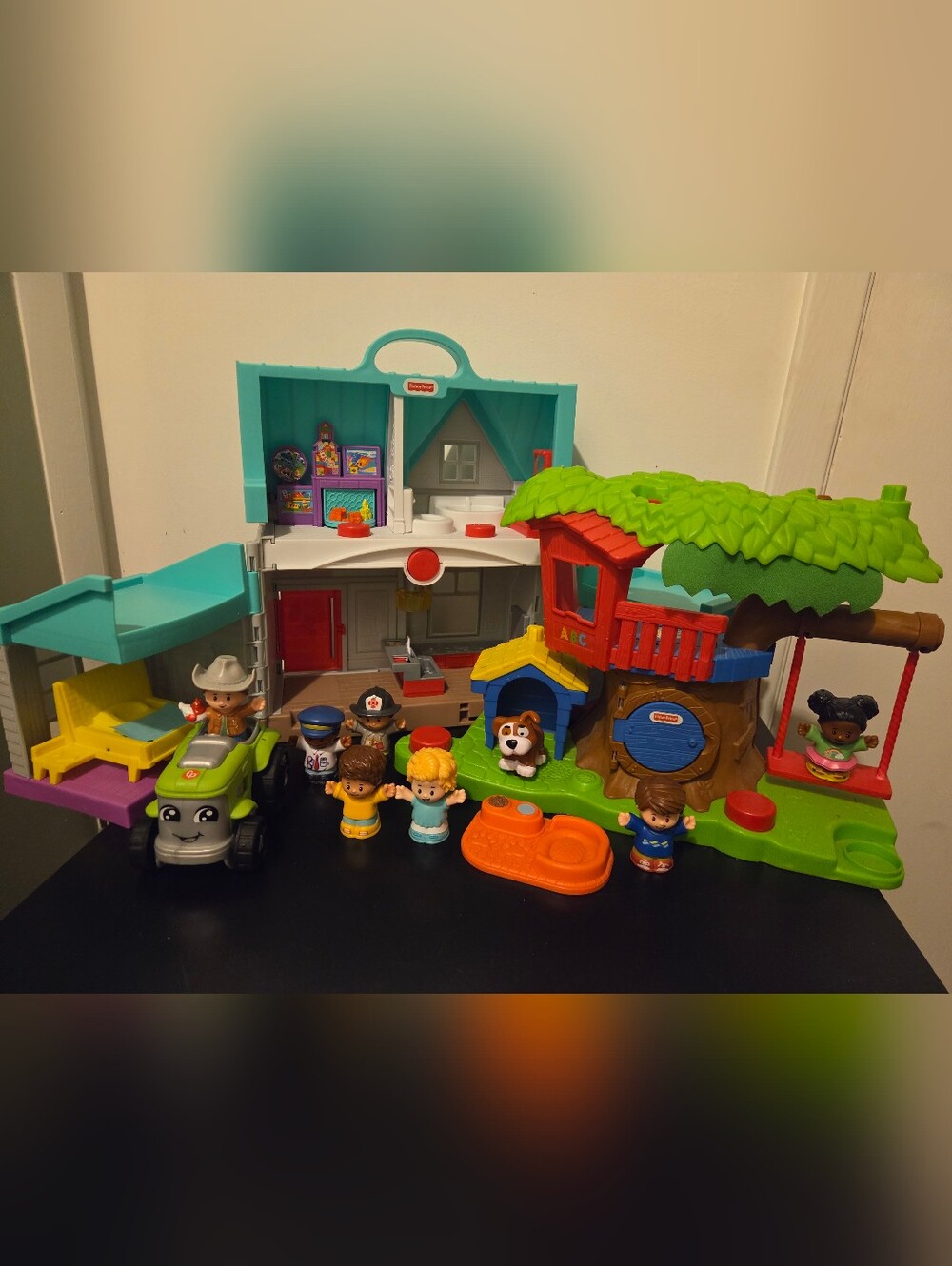Little People Lot - Treehouse & House